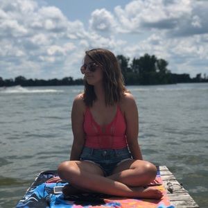 Meet your Posher, Taylor